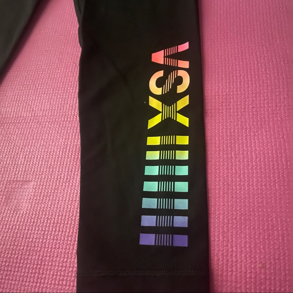 Victoria’s Secret Black Rainbow Leggings / Nwot - Picture 3 of 5